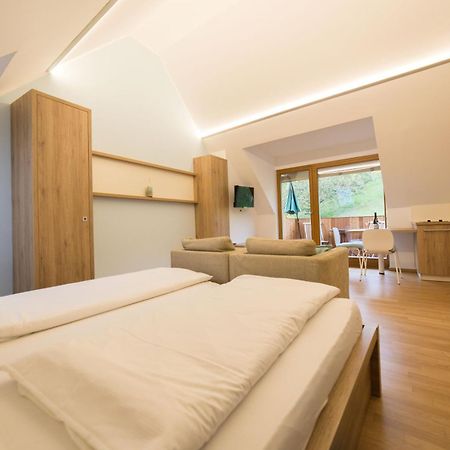 Vino Valdhuber Apartments Svecina Kültér fotó